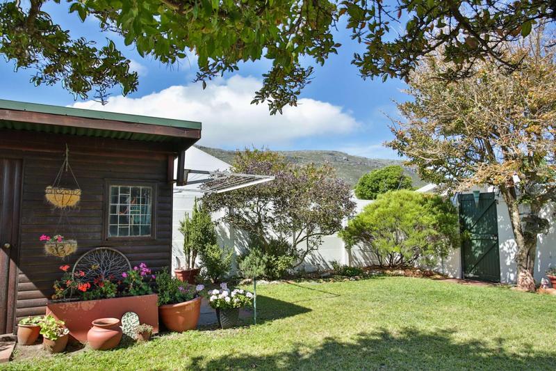 3 Bedroom Property for Sale in Fish Hoek Western Cape